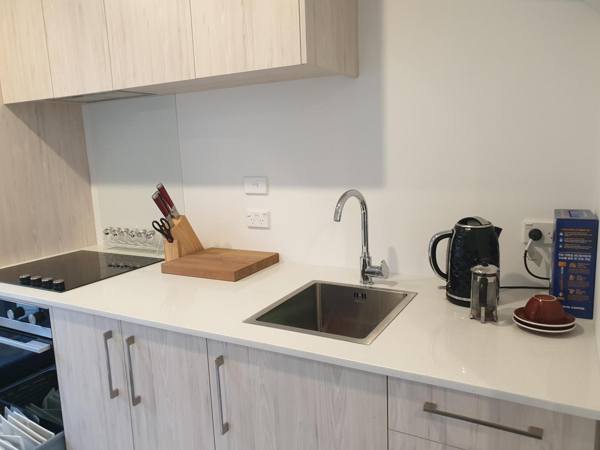 Modern Loft In Christchurch Cbd With Private Courtyard 외부 사진